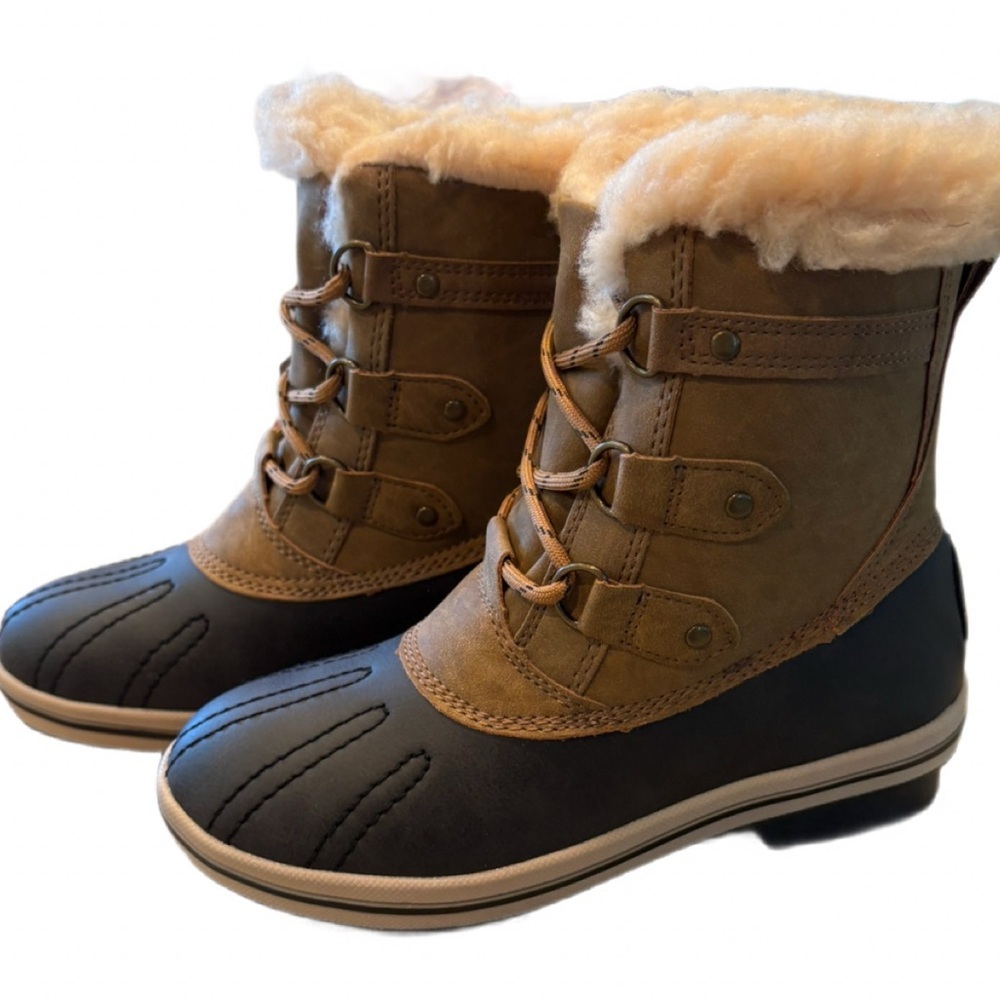 Pawz Gina Winter Boot by BearPaw Duck Boots Water Repellent Lace Up NWT Size 6
